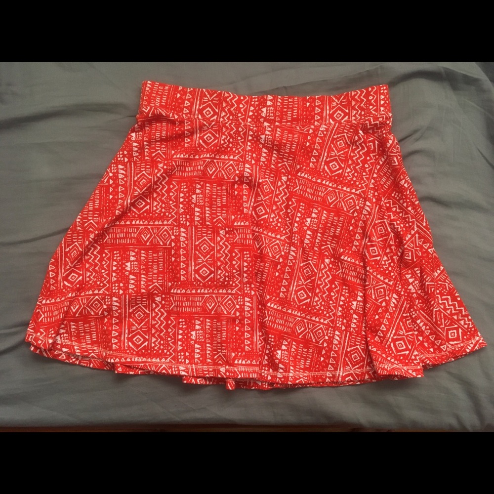 Cute short, flowy skirt